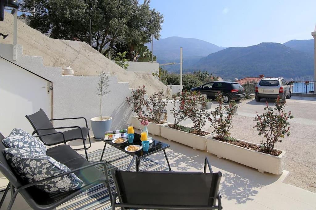 Studio Apartman Karlita Slano Bagian luar foto